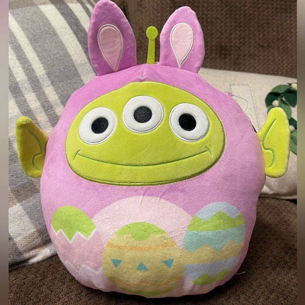 NWT squishmallows Disney “alien” from Toy Story 11” squish